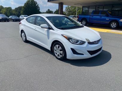 Used 2016 Hyundai Elantra SE