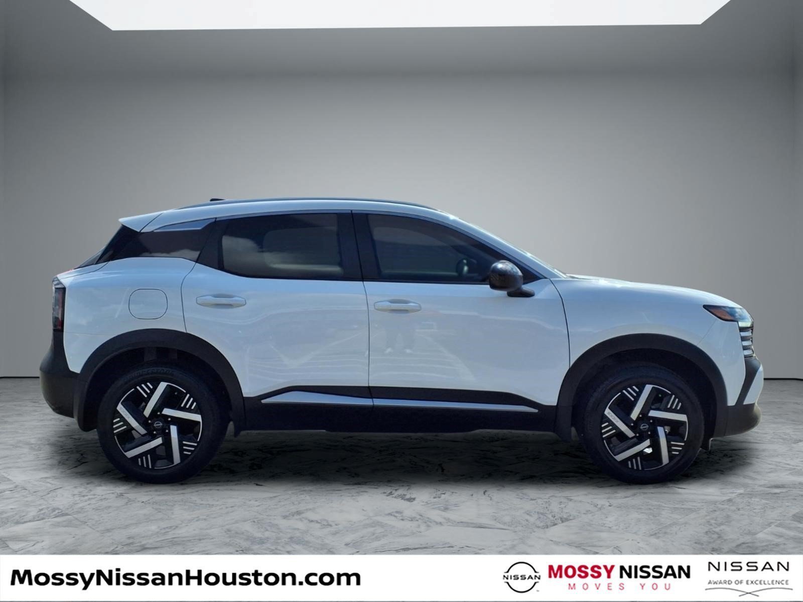Certified 2026 Nissan Kicks SV w/ SV Premium Package FWD image 8