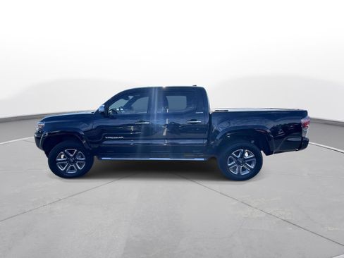 Used 2019 Toyota Tacoma Limited image 7