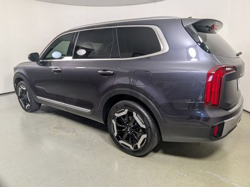 Used 2025 Kia Telluride S FWD image 5