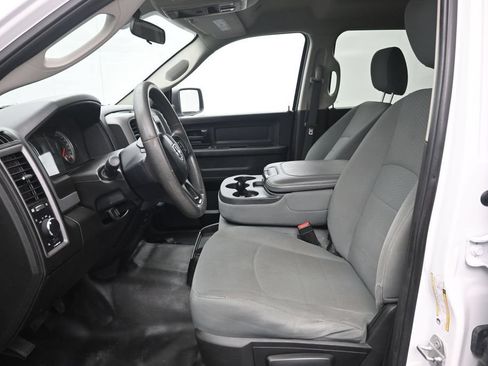 Used 2019 RAM 1500 Tradesman w/ Popular Equipment Group AWD/4WD image 9