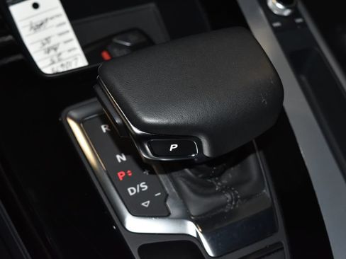 Used 2025 Audi Q5 2.0T Premium AWD/4WD image 19