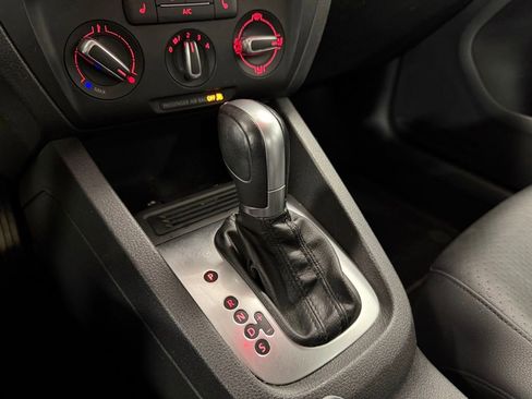 Used 2014 Volkswagen Jetta SE image 18