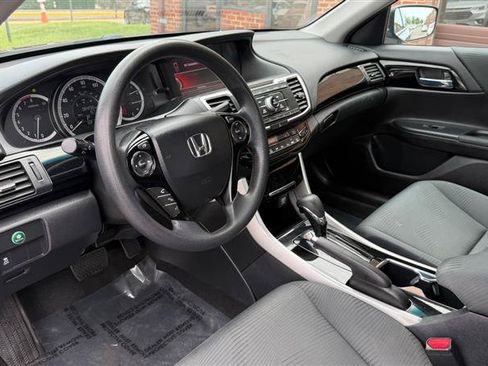 Used 2016 Honda Accord LX image 28