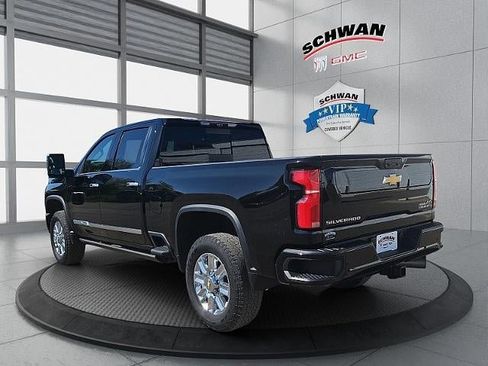 Used 2024 Chevrolet Silverado 2500 High Country w/ High Country Premium Package image 5