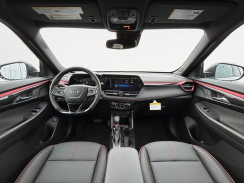 New 2025 Chevrolet TrailBlazer RS w/ Convenience Package image 13