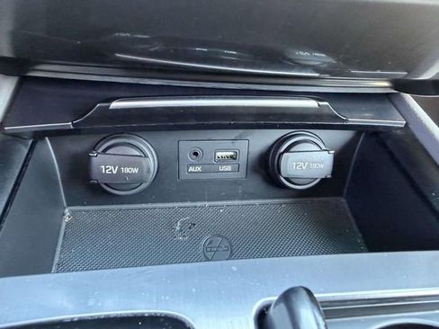 Used 2015 Hyundai Genesis 3.8 AWD/4WD image 22