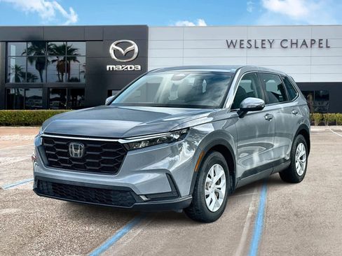 Used 2023 Honda CR-V LX image 1