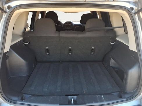 Used 2015 Jeep Patriot Sport image 20