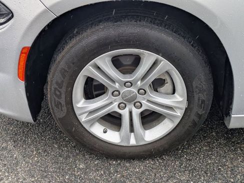 Used 2023 Dodge Charger SXT image 9