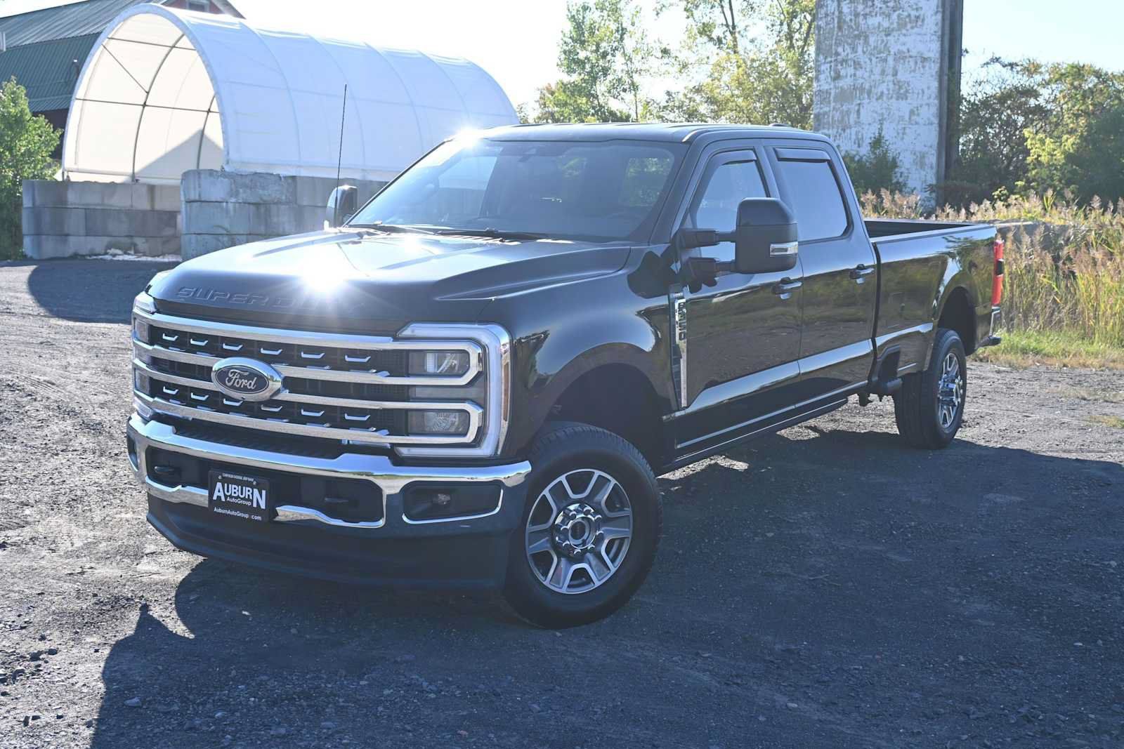 Used 2026 Ford F350 Lariat AWD/4WD image 3