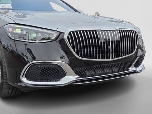Certified 2023 Mercedes-Benz Maybach S 680 4MATIC image 10