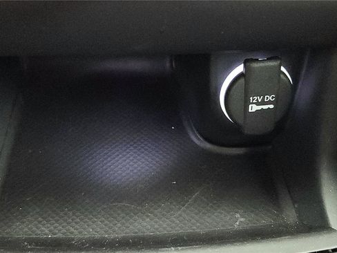 Used 2023 Dodge Charger SXT image 38