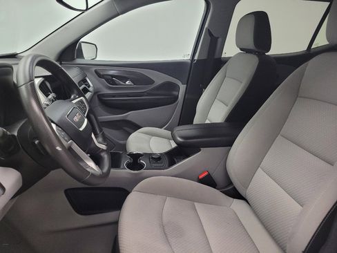 Used 2024 GMC Terrain SLE image 17