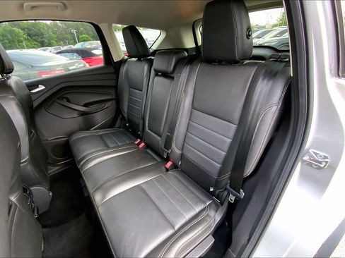 Used 2015 Ford Escape SE w/ Equipment Group 201A FWD image 20