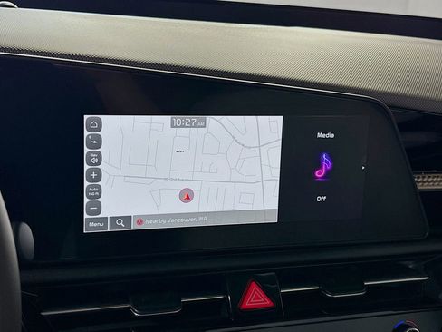 New 2025 Kia Niro EX Touring image 16