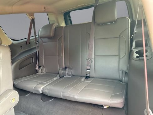 Used 2020 GMC Yukon XL Denali RWD image 30