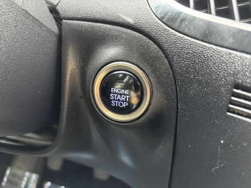 Used 2016 Hyundai Genesis Coupe 3.8 image 26