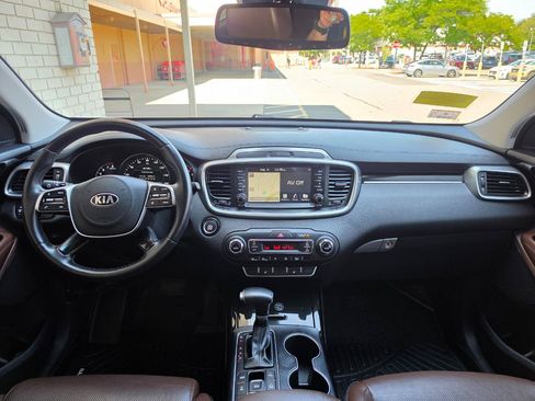Used 2020 Kia Sorento SX AWD/4WD image 18