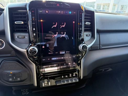 Used 2025 RAM 2500 Big Horn image 18