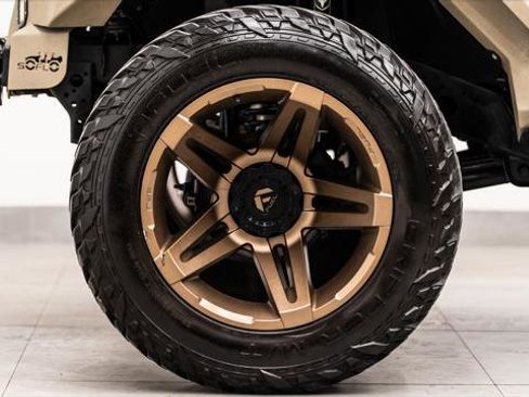 Used 2020 Jeep Gladiator Sport w/ Quick Order Package 24S AWD/4WD image 37