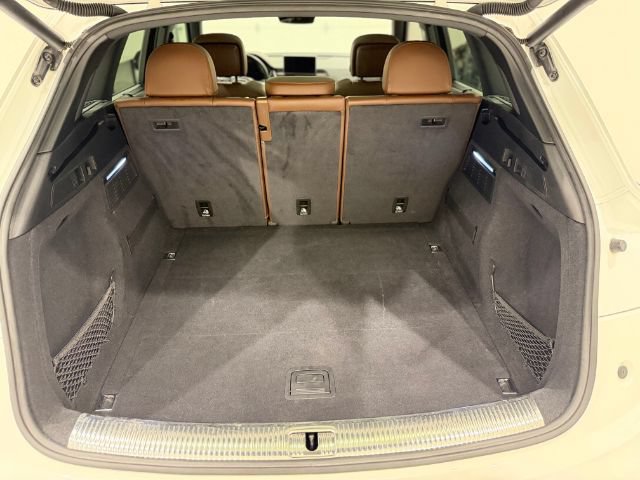 Used 2018 Audi Q5 Prestige w/ Prestige Package AWD/4WD image 38