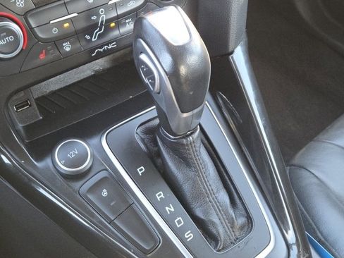 Used 2016 Ford Focus Titanium w/ Titanium Cold Weather Package image 19