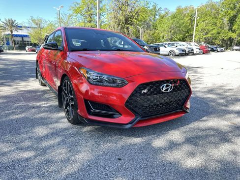 Used 2022 Hyundai Veloster N image 8