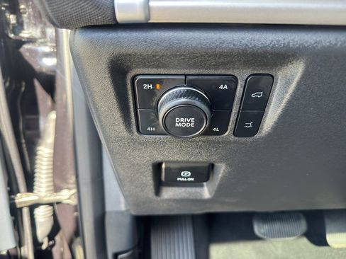 Certified 2025 Ford Expedition Max Active AWD/4WD image 19