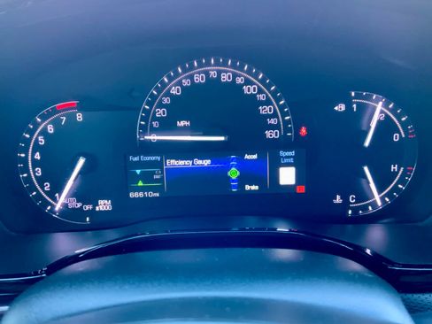 Used 2019 Cadillac XT5 Premium Luxury w/ Driver Assist Package image 38