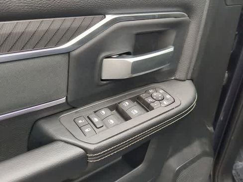 New 2026 RAM 2500 Big Horn AWD/4WD image 18