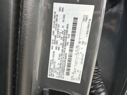 Used 2018 Ford F150 XLT w/ Equipment Group 302A Luxury AWD/4WD image 14