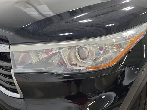 Used 2016 Toyota Highlander Limited Platinum AWD/4WD image 29