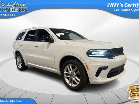Used 2023 Dodge Durango GT image 3