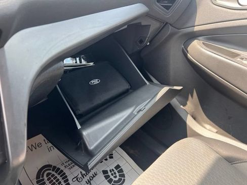 Certified 2019 Ford Escape SE FWD image 17