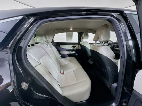 Used 2024 Nissan Ariya FWD image 30