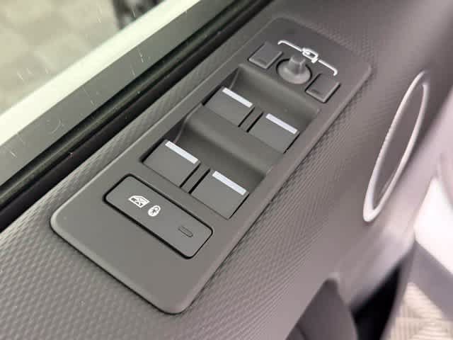 New 2026 Land Rover Discovery Limited Edition AWD/4WD image 21