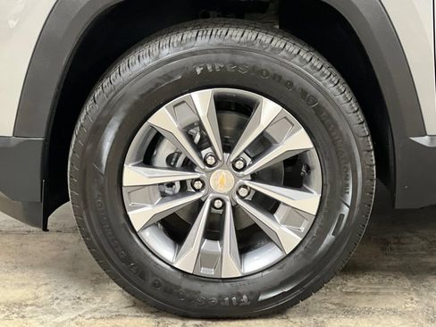 Used 2026 Chevrolet Equinox LT FWD image 26
