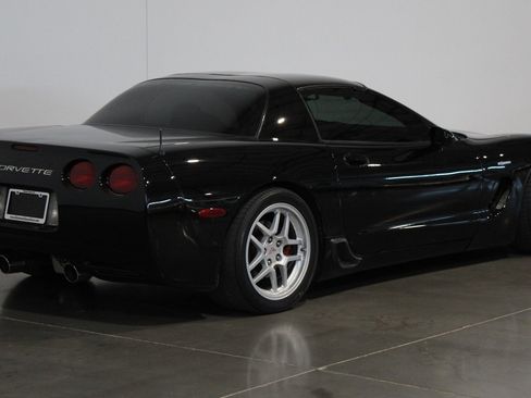 Used 2001 Chevrolet Corvette Z06 RWD image 23