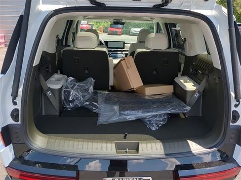 New 2025 Hyundai Santa Fe Calligraphy image 25