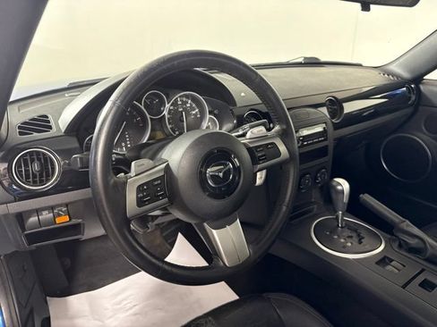 Used 2006 MAZDA MX-5 Miata Grand Touring w/ Premium Pkg RWD image 16