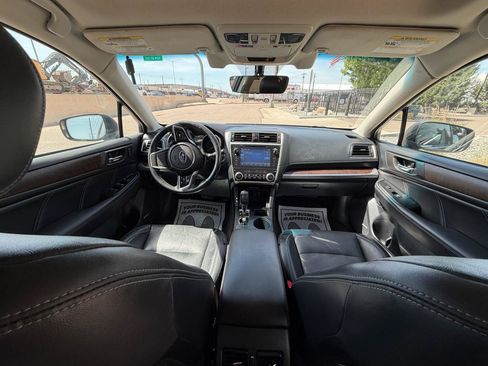 Used 2018 Subaru Outback 3.6R Limited AWD/4WD image 13