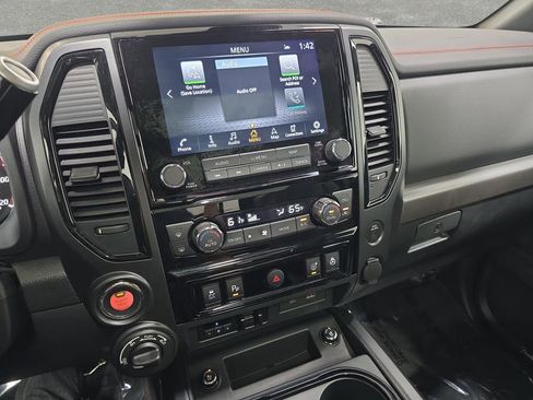 Used 2023 Nissan Titan PRO-4X w/ Pro-4x Convenience Package AWD/4WD image 20