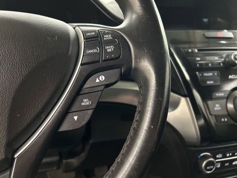 Used 2017 Acura ILX FWD image 9