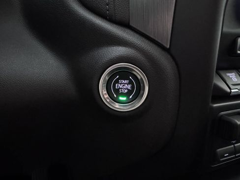 Certified 2023 GMC Sierra 3500 Denali w/ Denali Black Diamond Edition AWD/4WD image 25