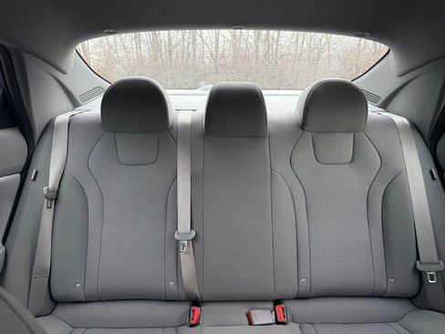 Used 2024 Hyundai Elantra SE image 33