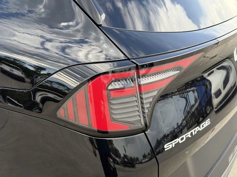 New 2027 Kia Sportage EX FWD image 11