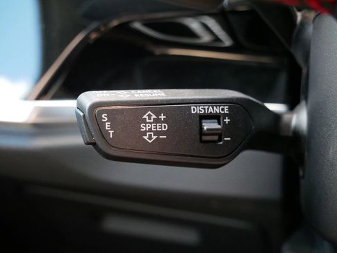Used 2025 Audi Q3 2.0T Premium Plus AWD/4WD image 19