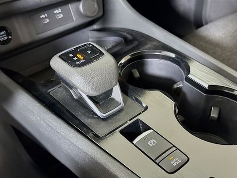 Used 2024 Nissan Rogue SV image 14