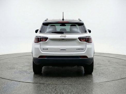 Used 2025 Jeep Compass Limited AWD/4WD image 6